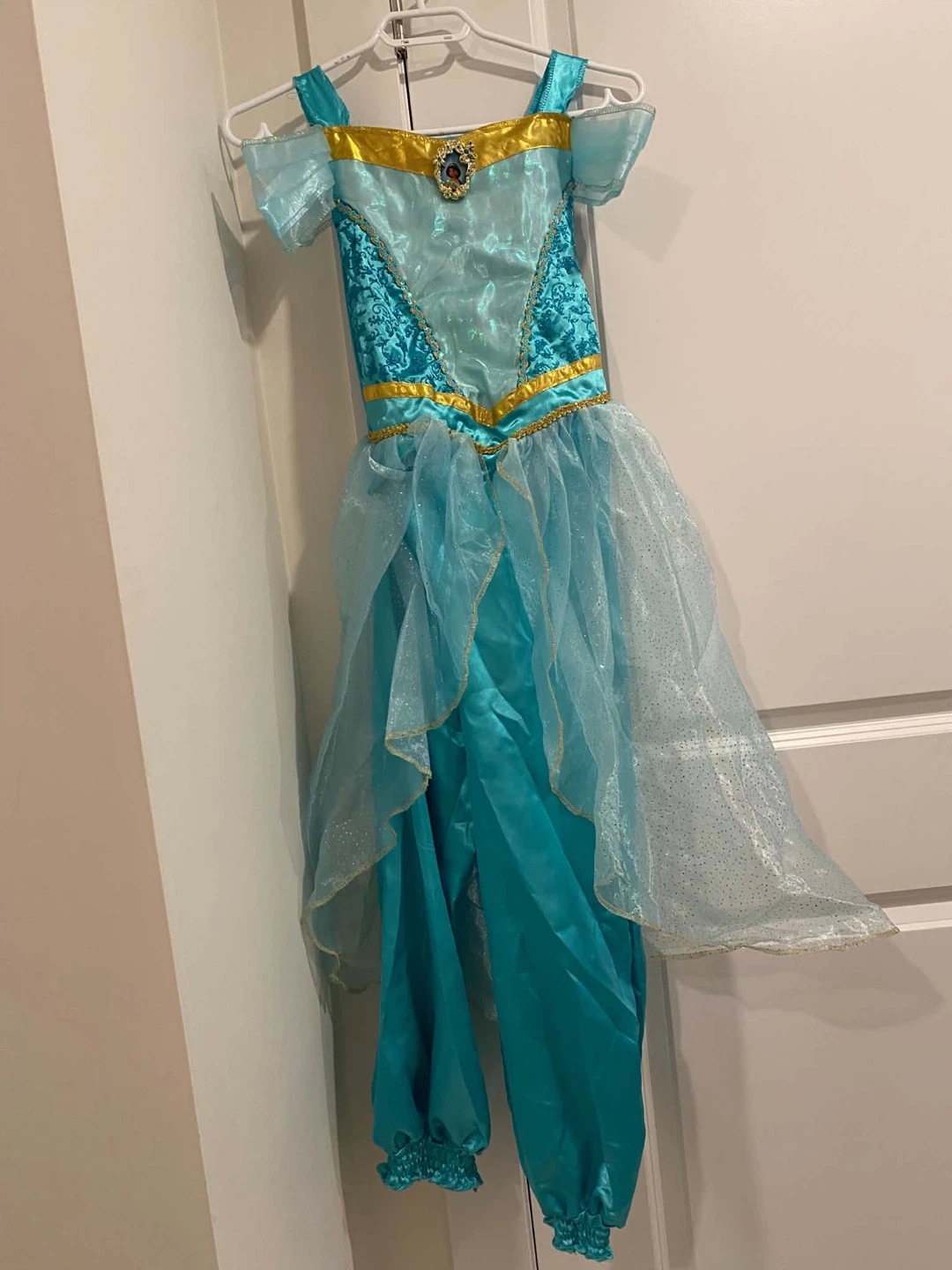 Halloween costume Slightly used Disney Princess Jasmine Costume