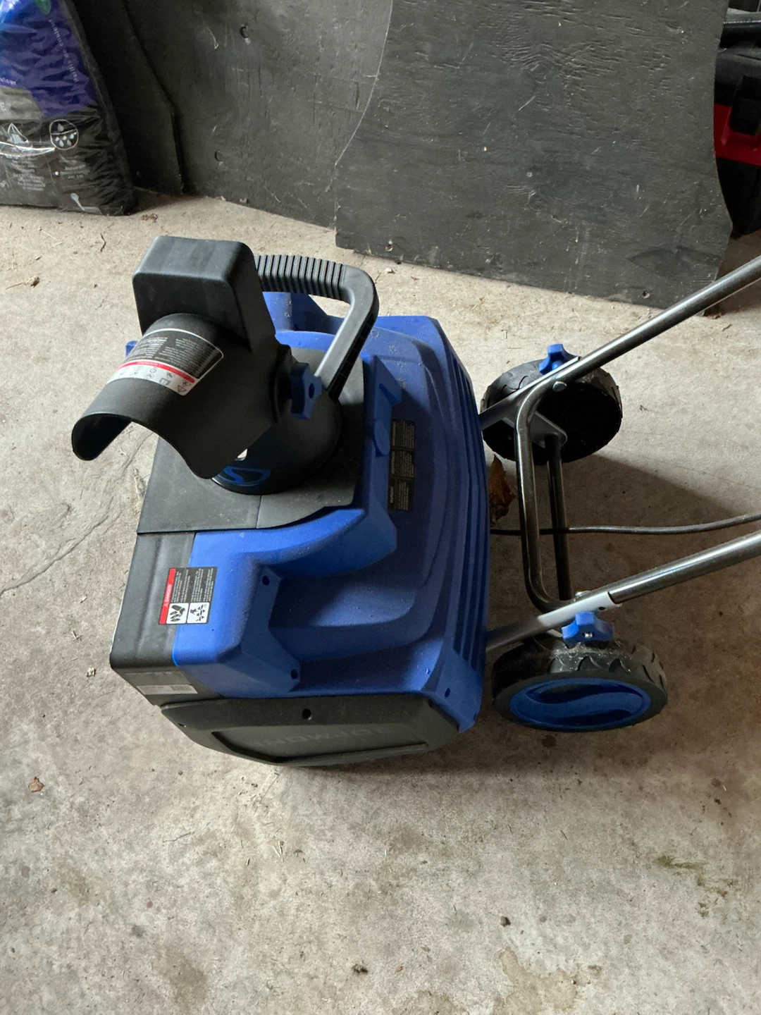 Snow Joe electric snow blower