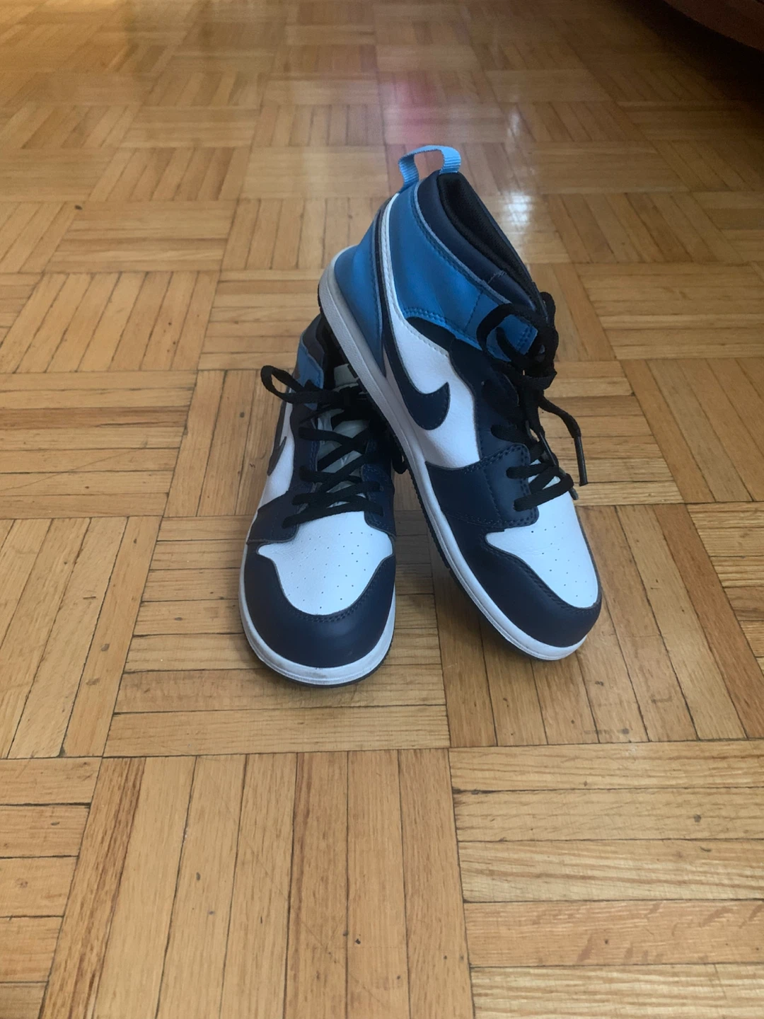 Nike Air Jordan 1 Mid