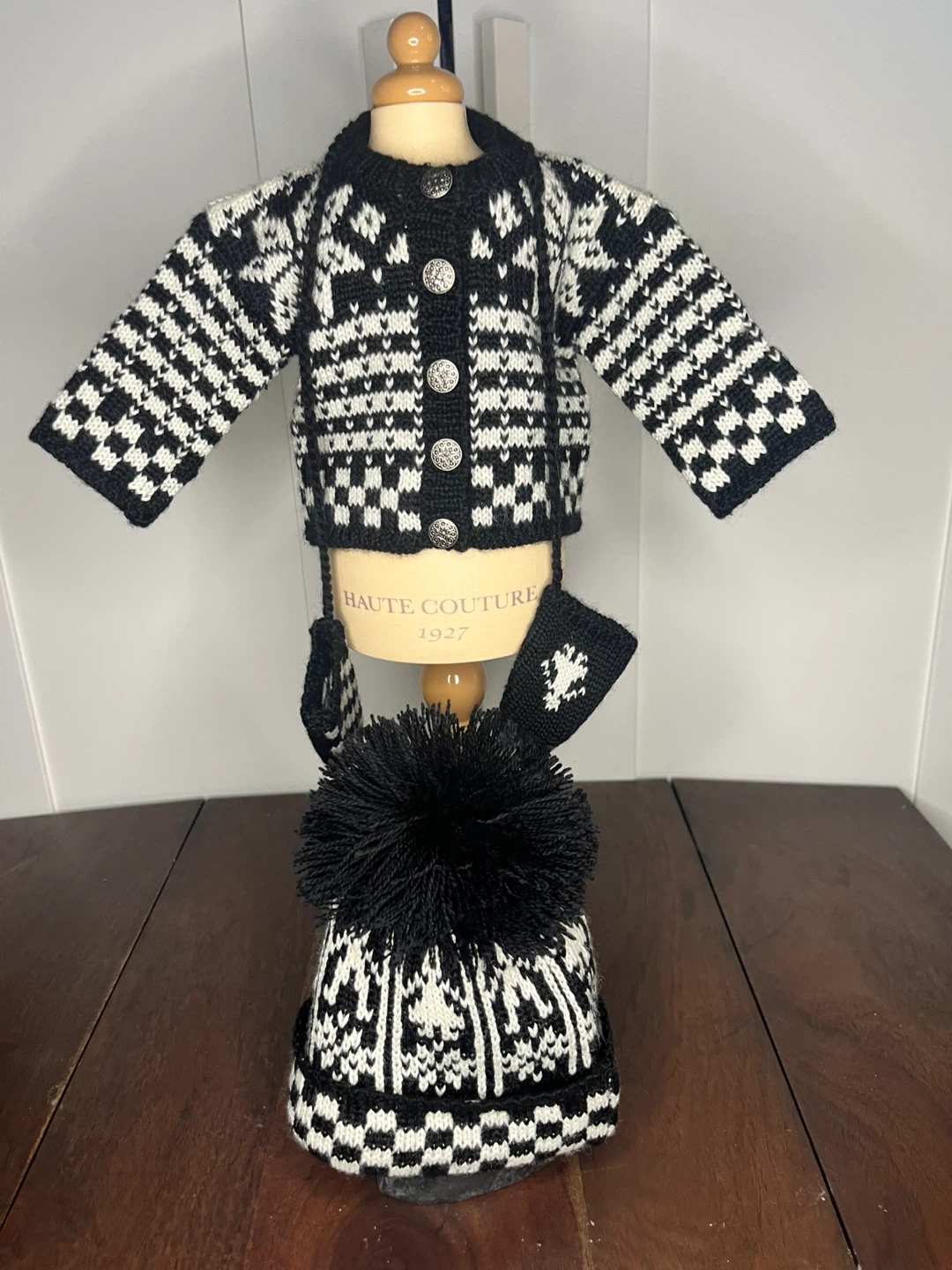 Pleasant Company Kirsten Winter Woolens Set Complete - photo 2