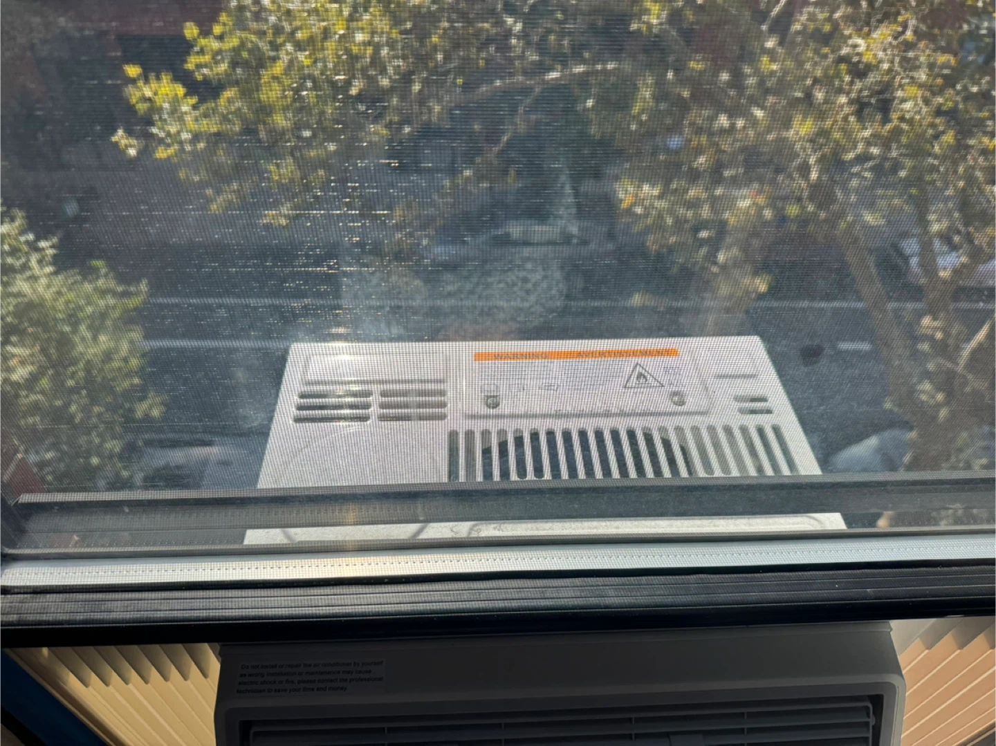 Della Window Air Conditioner - photo 3