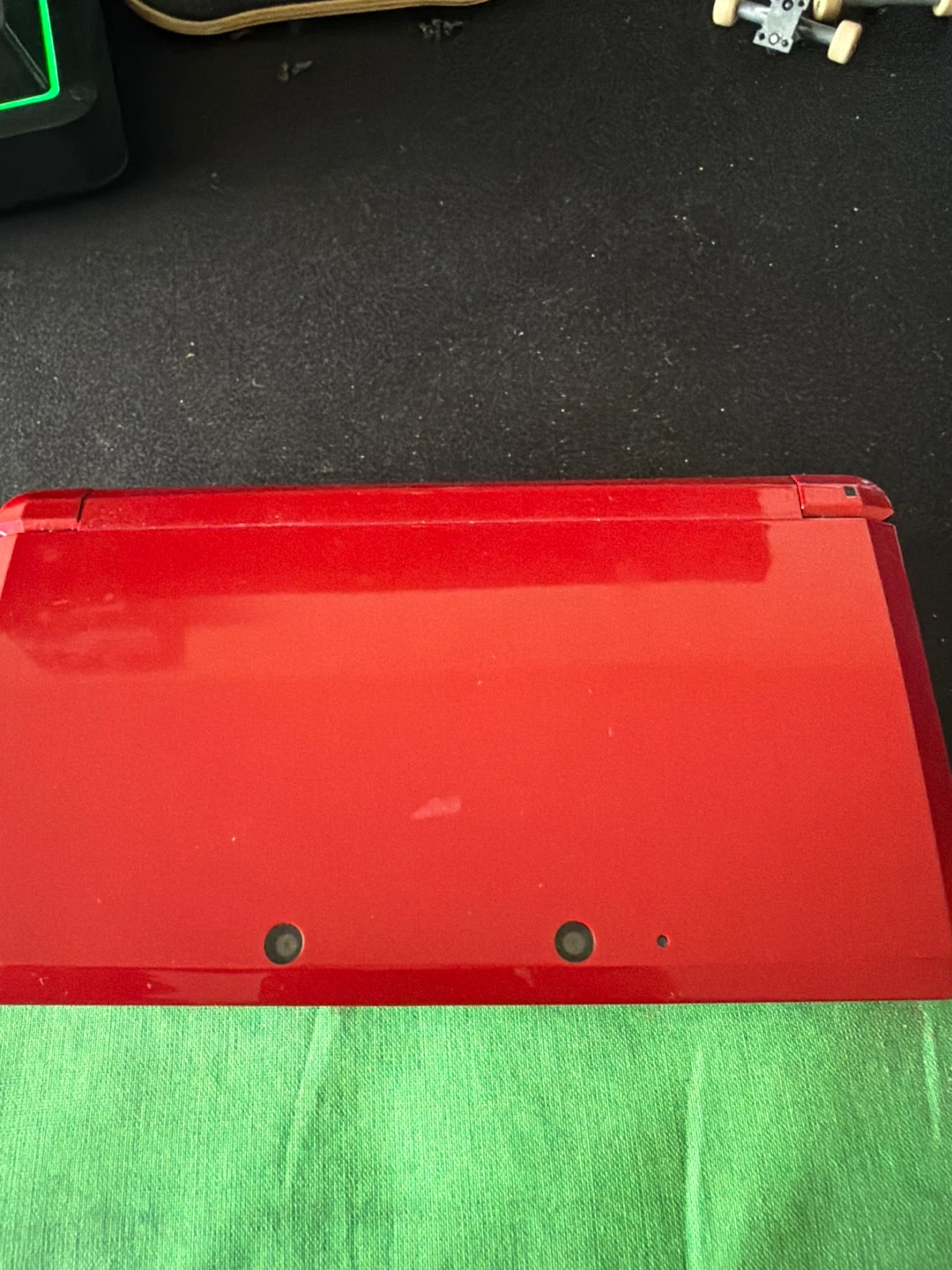 Nintendo 3DS Red Console with Mario Kart 7 - photo 2