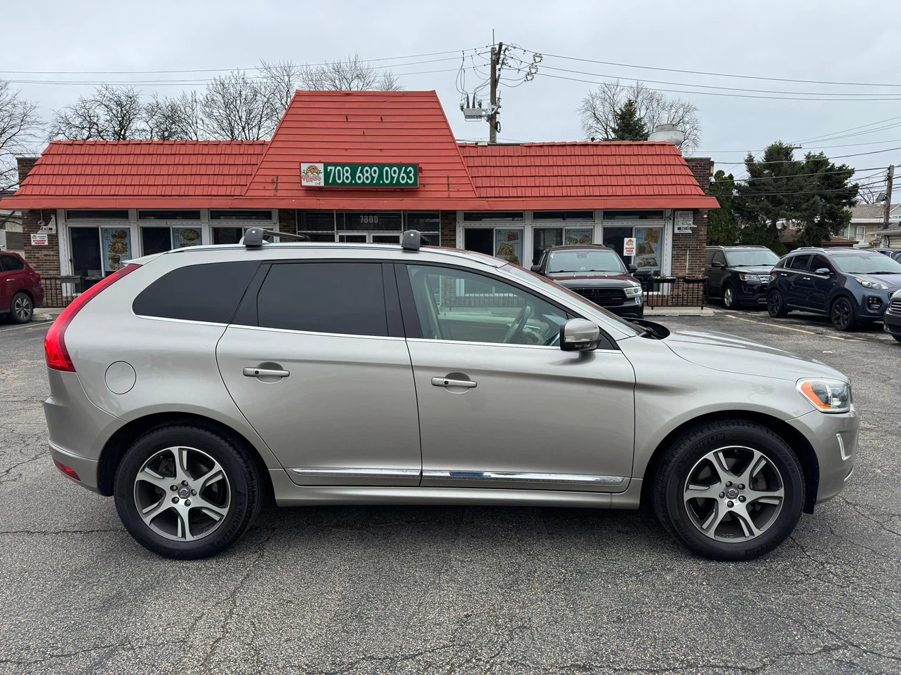 Volvo XC60 AWD - photo 2