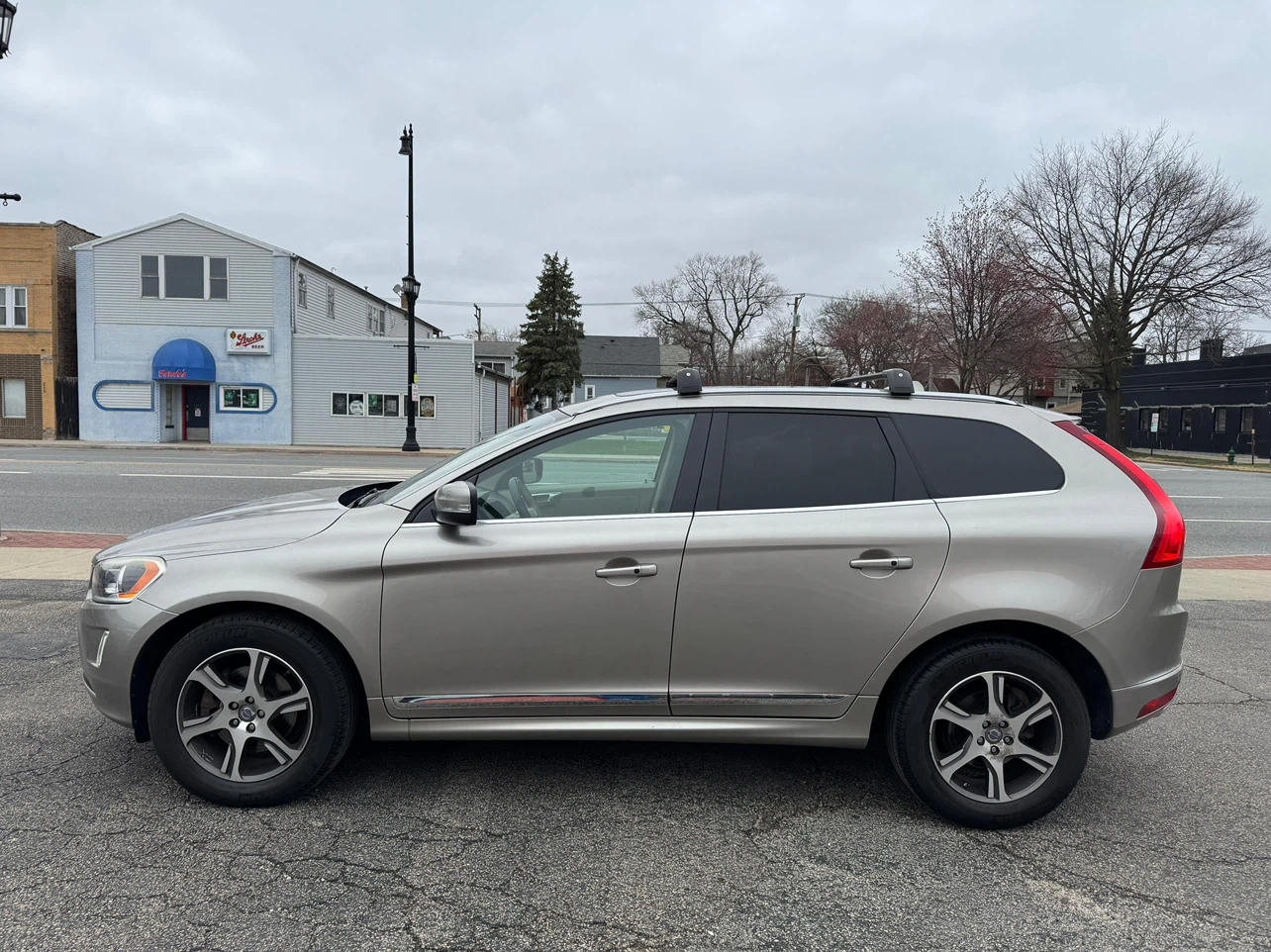 Volvo XC60 AWD - photo 3