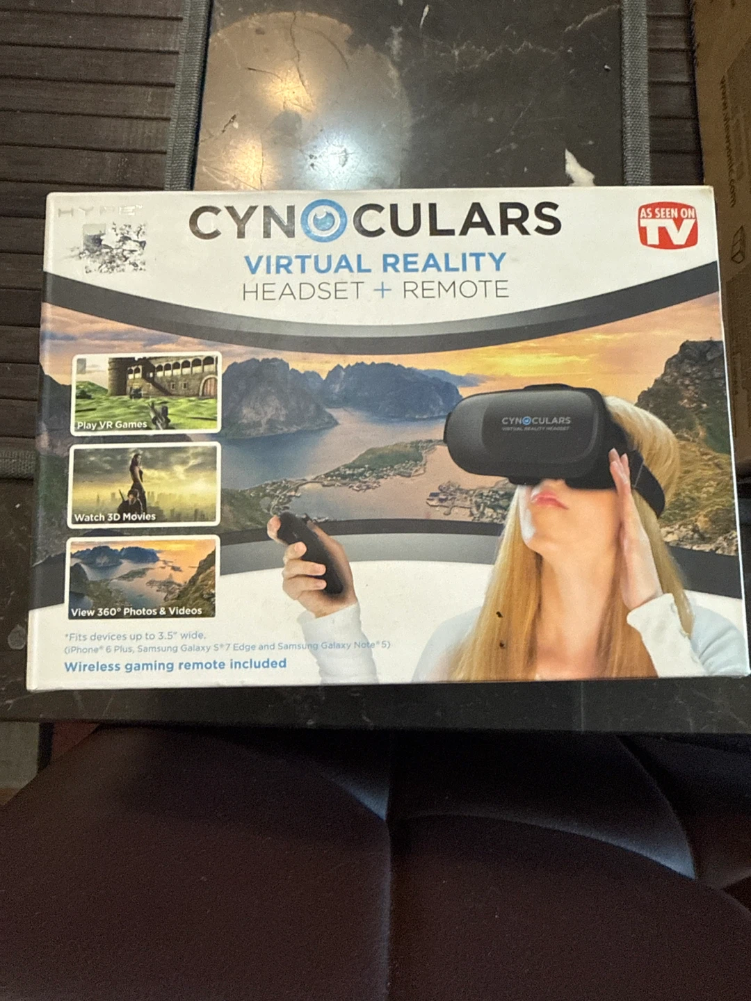 Hype Cynoculars Virtual Reality Headset + Remote