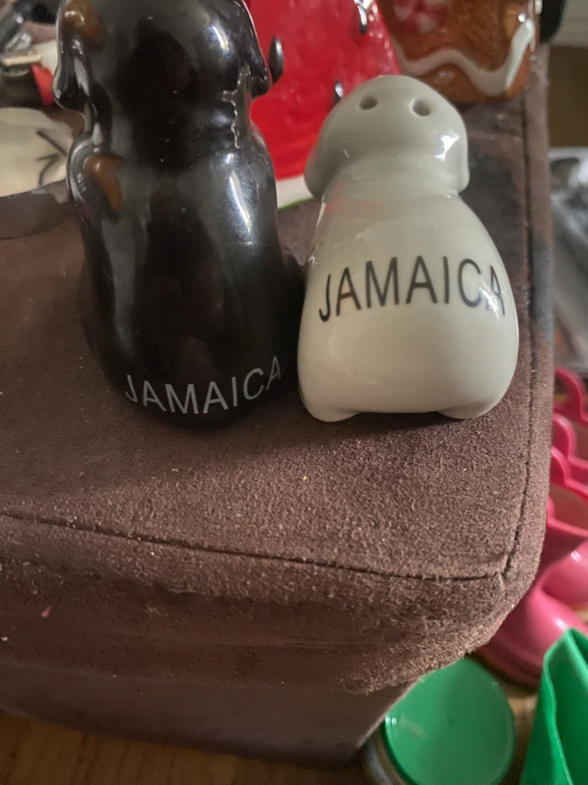 Salt and pepper shakers - photo 4