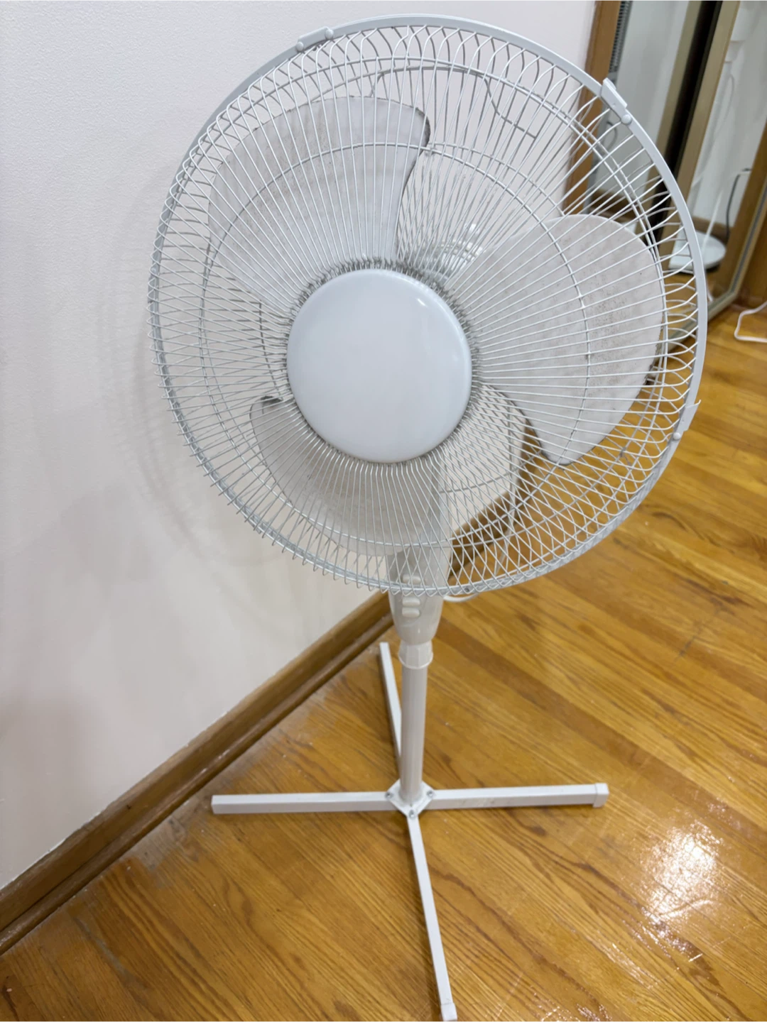 16-inch White Stand Fan
