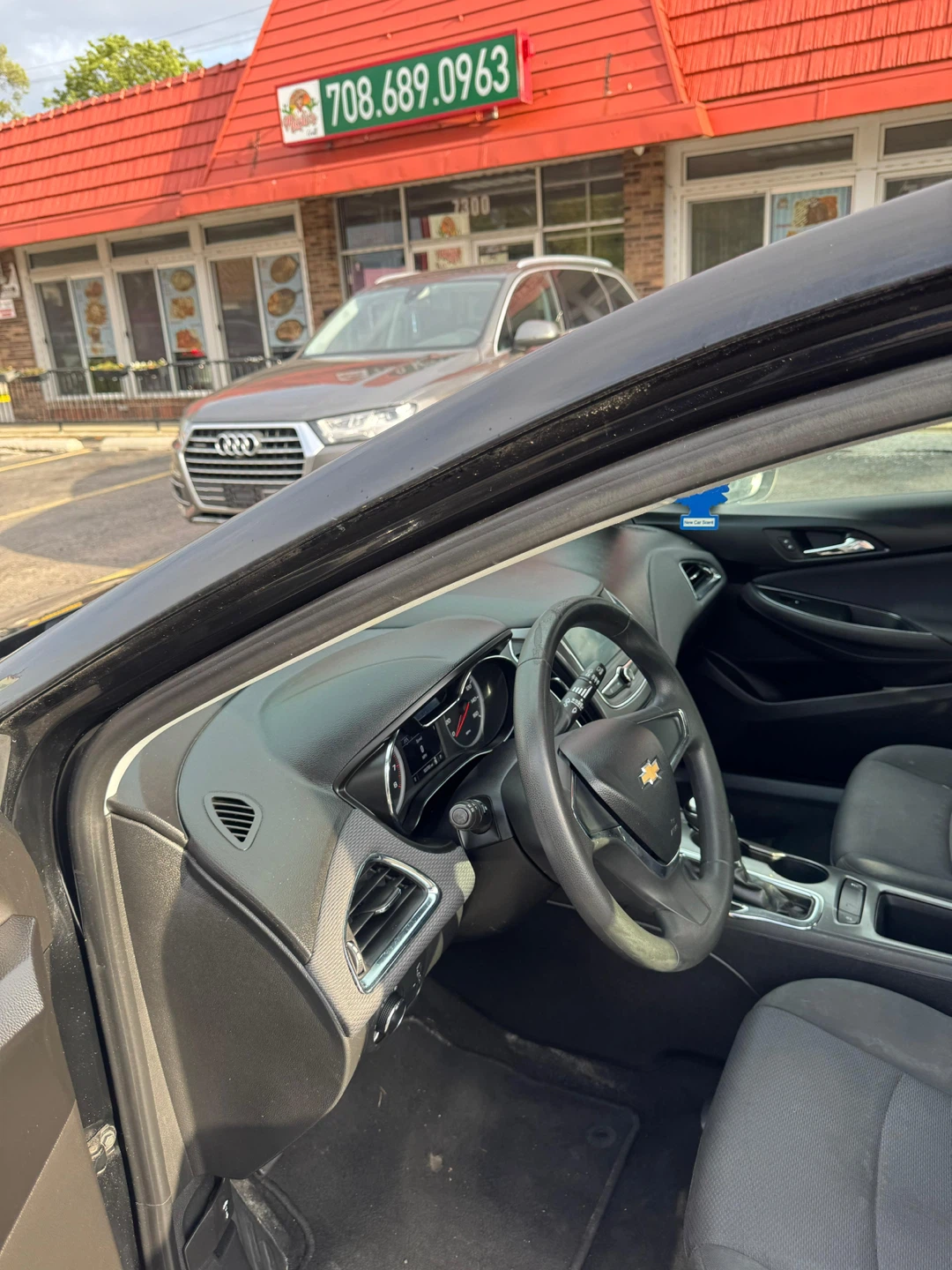 2019 Black Chevrolet Cruze Hatchback - photo 5