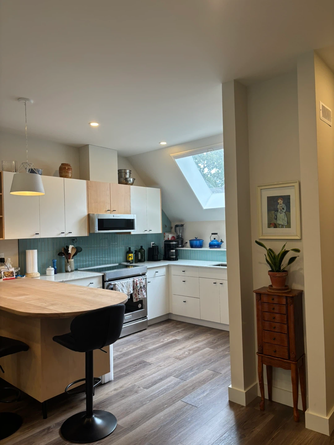 Stunning 2-story modern Laneway house in the Beach Triangle - photo 2