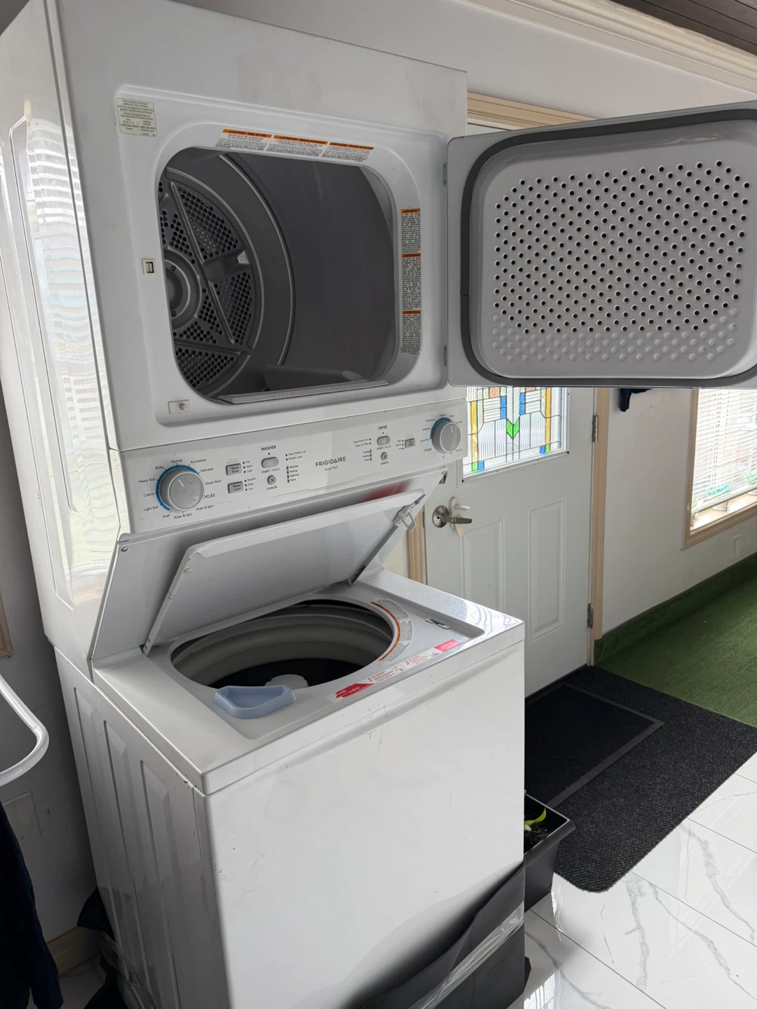Frigidaire Laundry Center Washer and Dryer in White