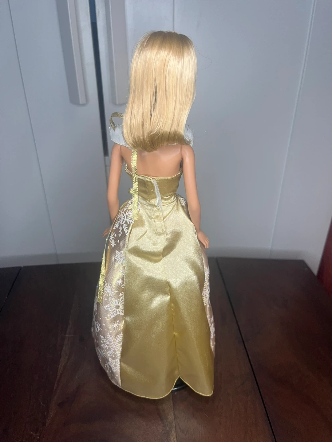Barbie Happy Holidays 2011 Complete - photo 5
