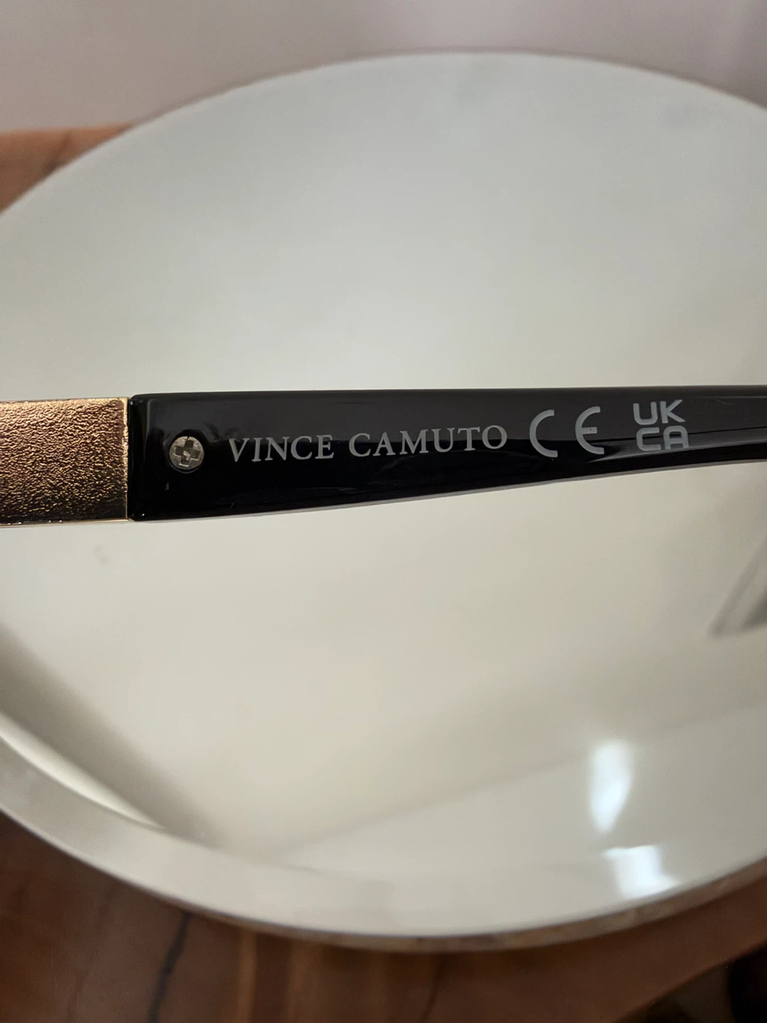 Vince Camuto Sunglasses VC1002 - photo 5
