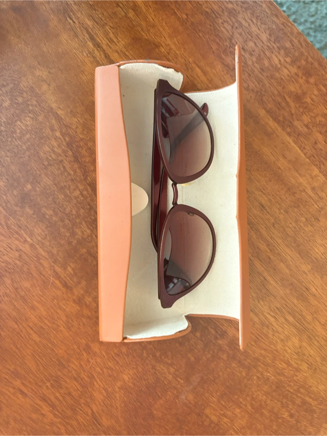 Oliver Peoples Sunglasses with Case