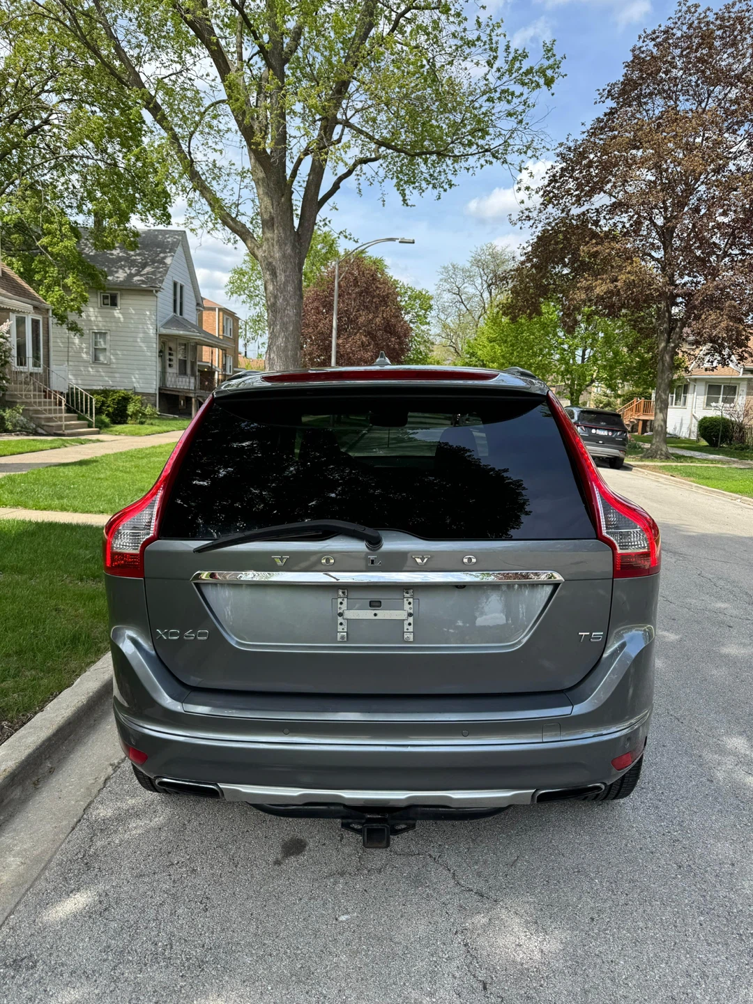2016 Volvo XC60 Gray SUV - photo 4