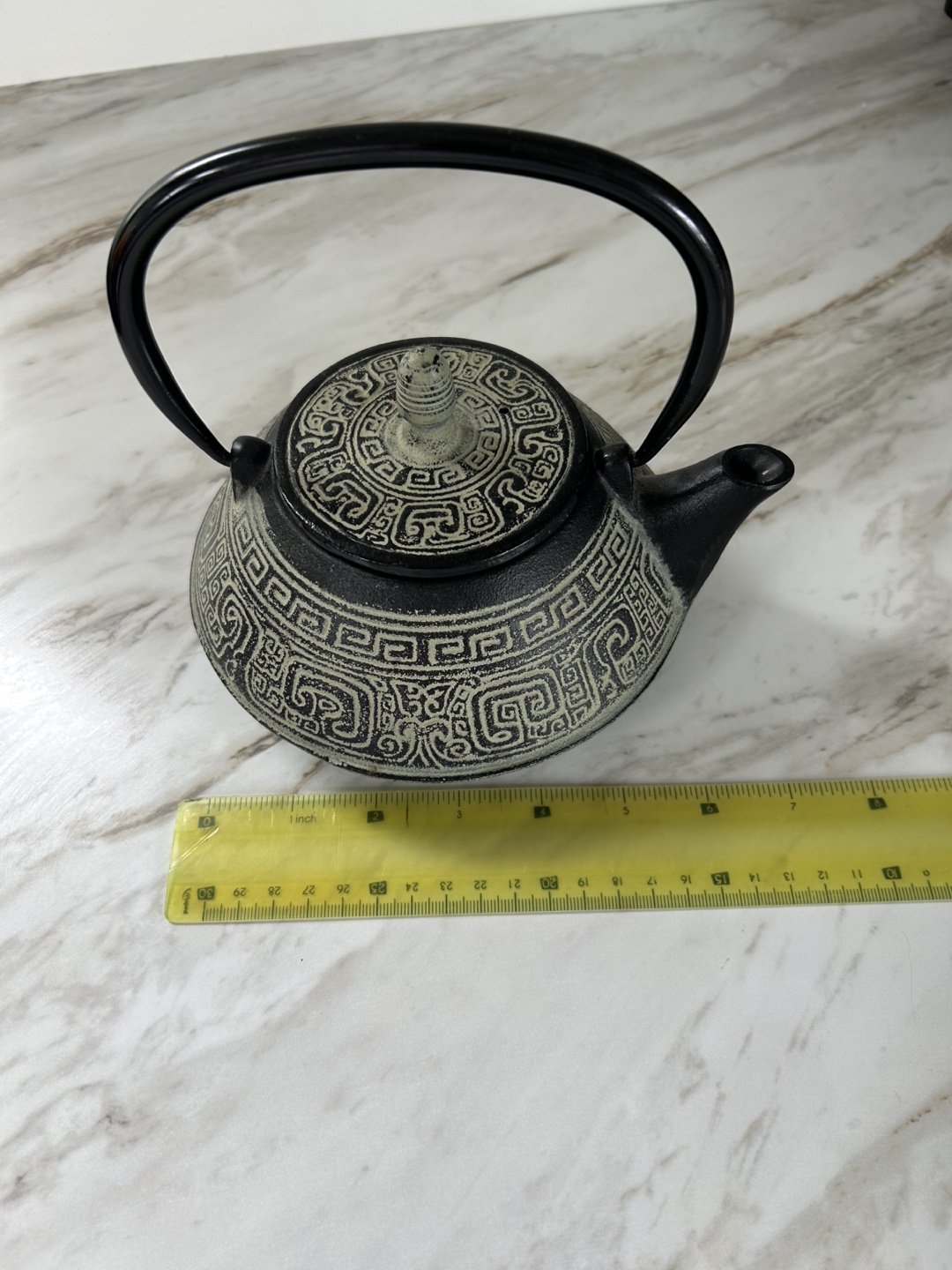 Cast iron teapot with strainer - photo 2