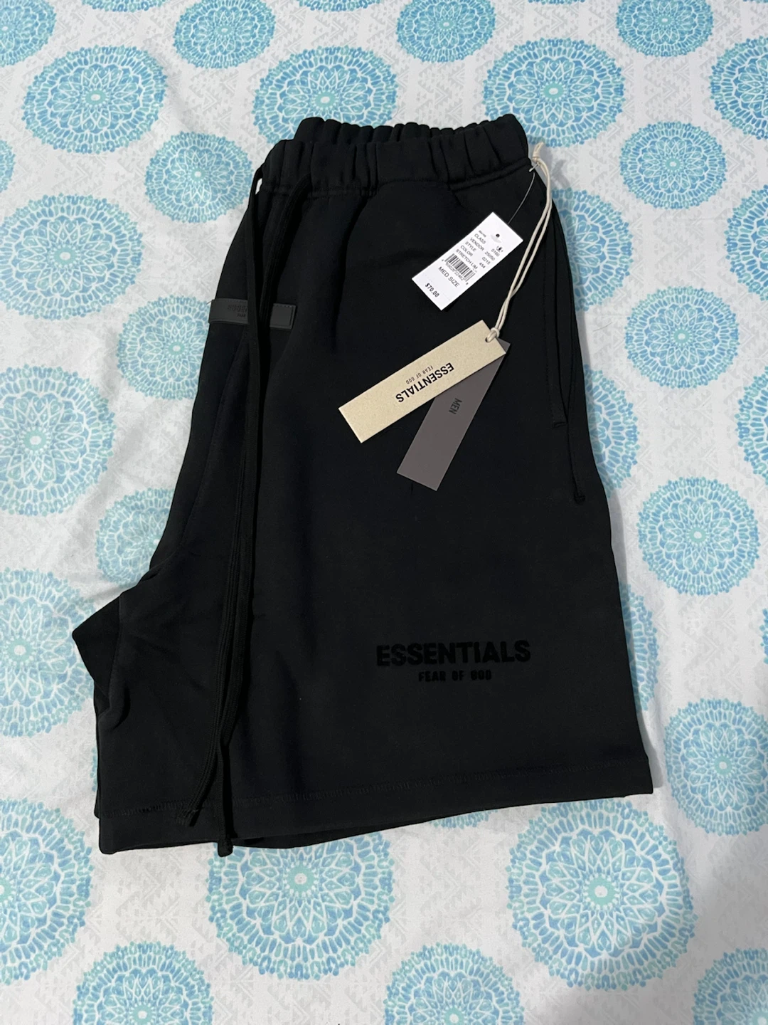 Essentials Fear of God black shorts - photo 2