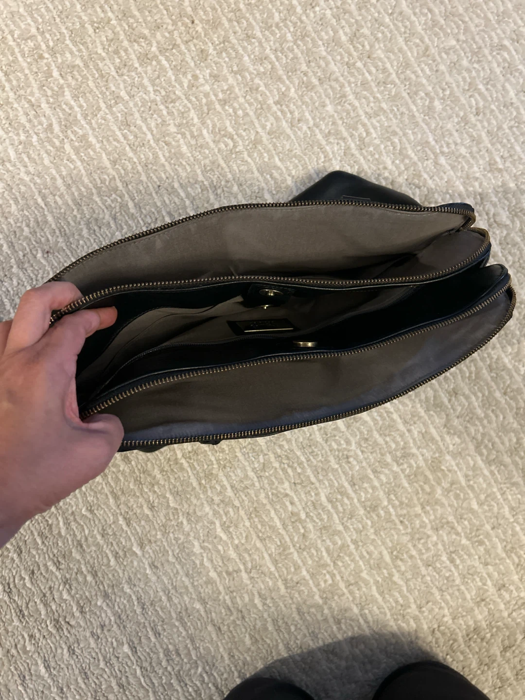 Roots Black Leather bag - photo 4
