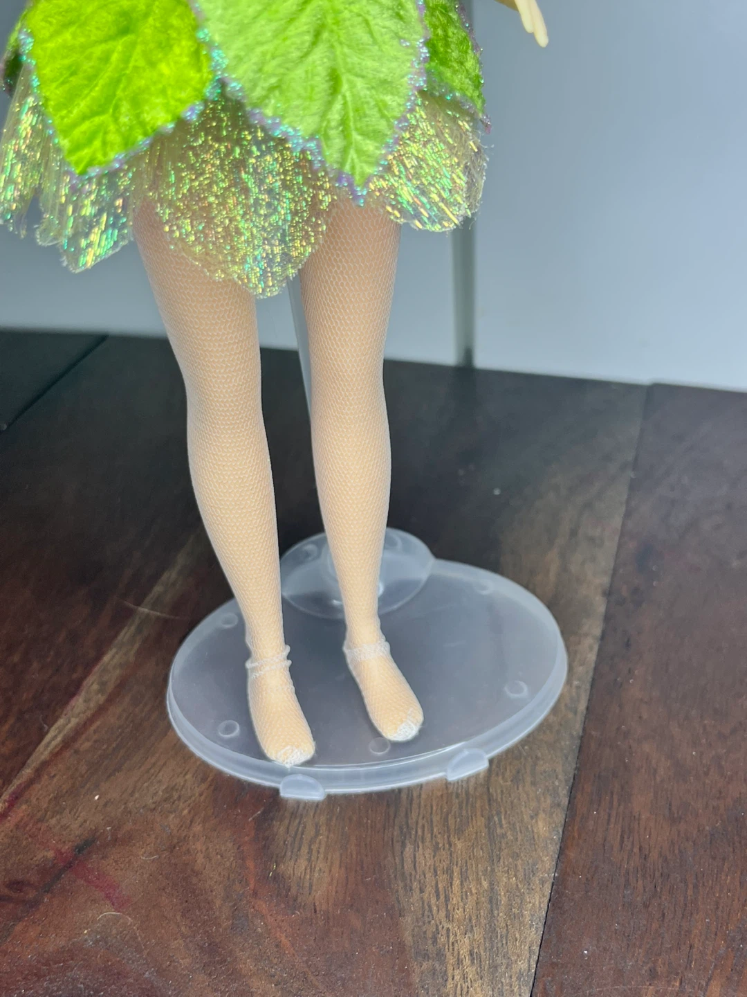 Disney Store Exclusive Fairies Tinkerbell Collector Doll - photo 4