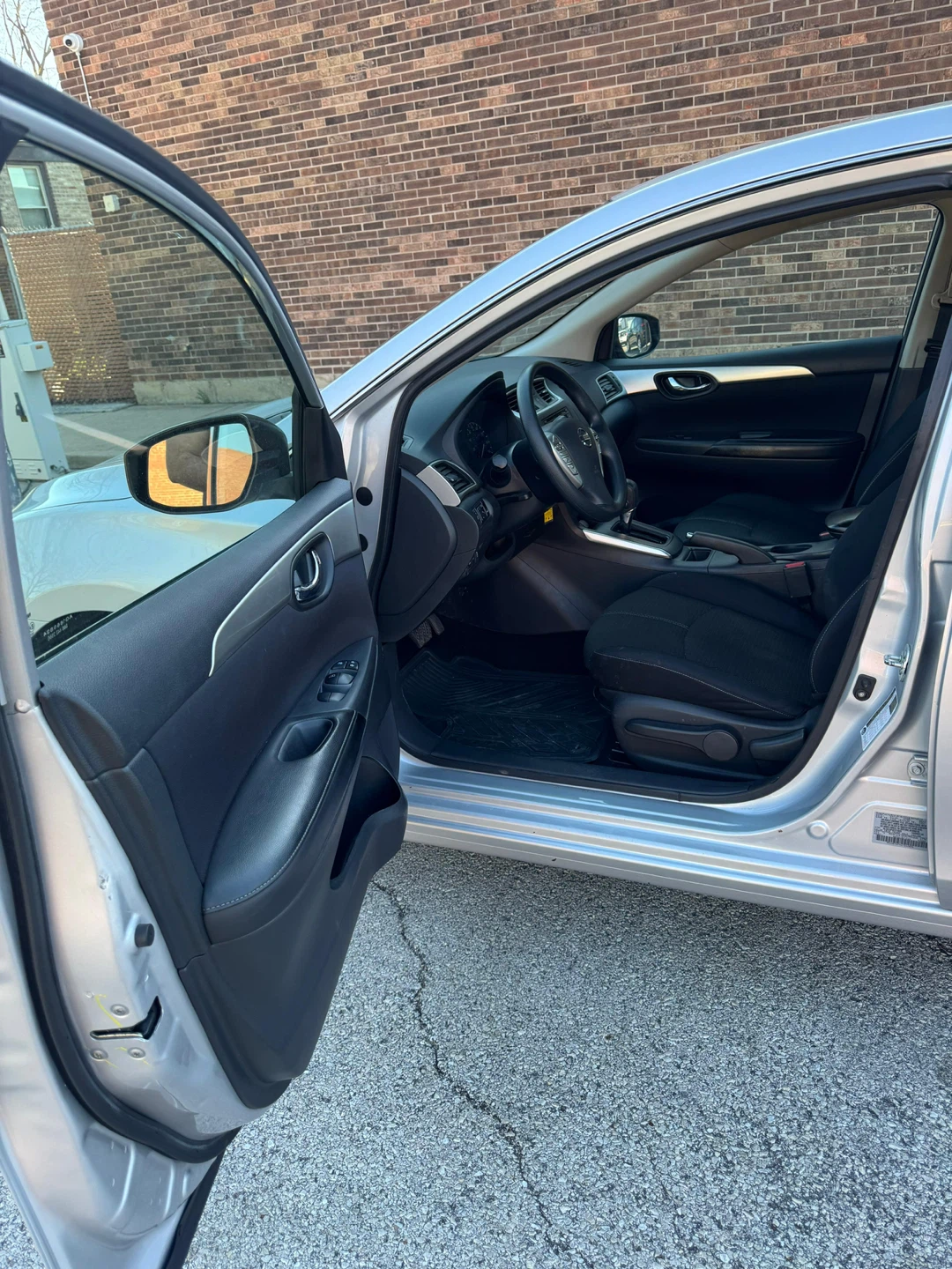2016 Silver Nissan Sentra Sedan - photo 5