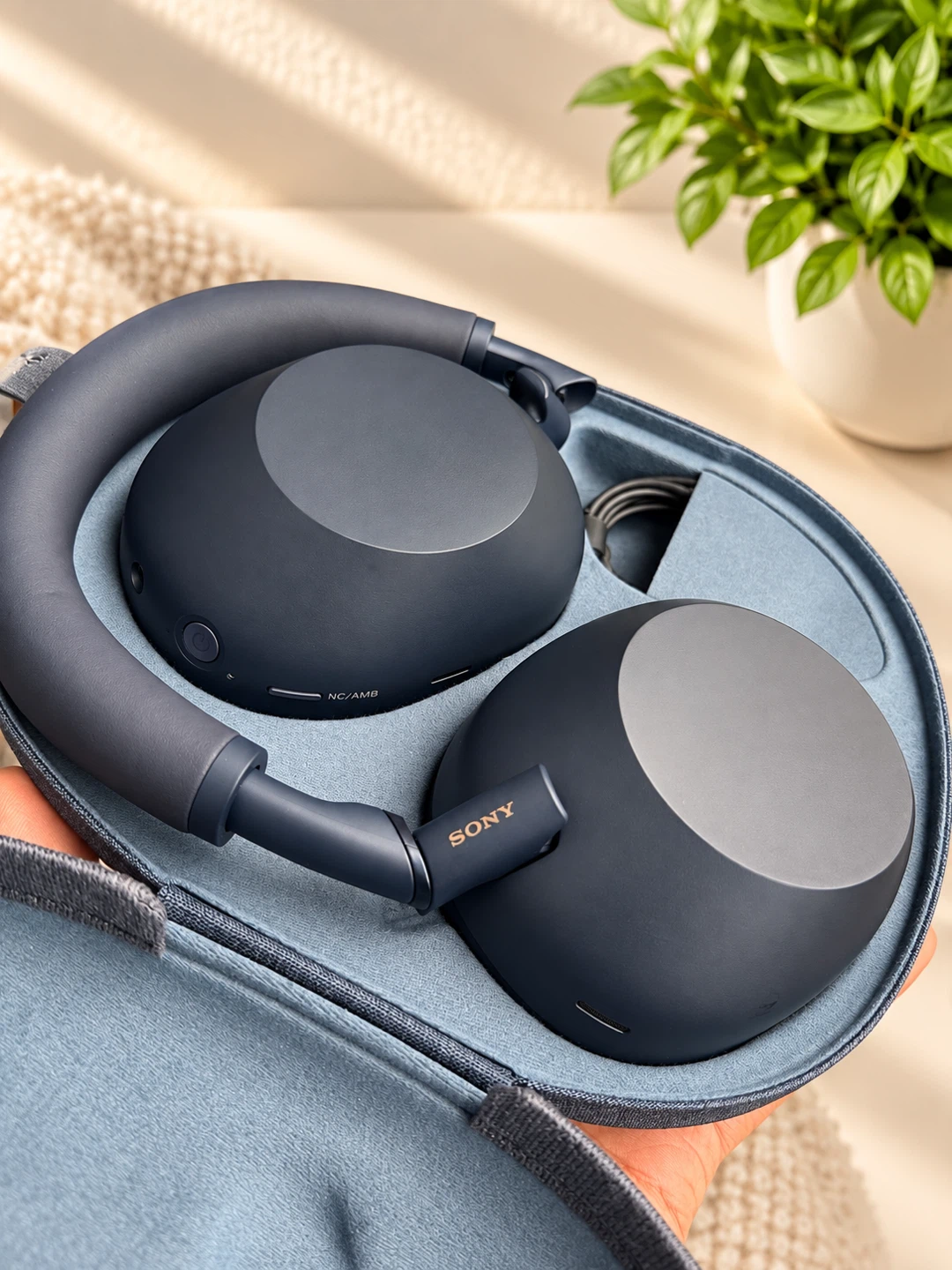 Sony WH-1000XM6 Wireless Noise Cancelling Headphone - photo 2