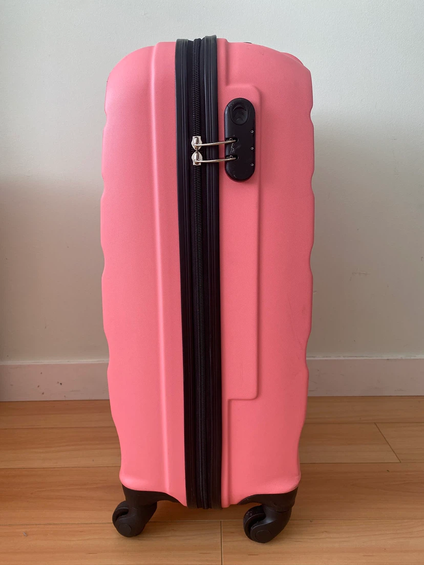 Pink Hardshell Spinner Luggage - photo 2