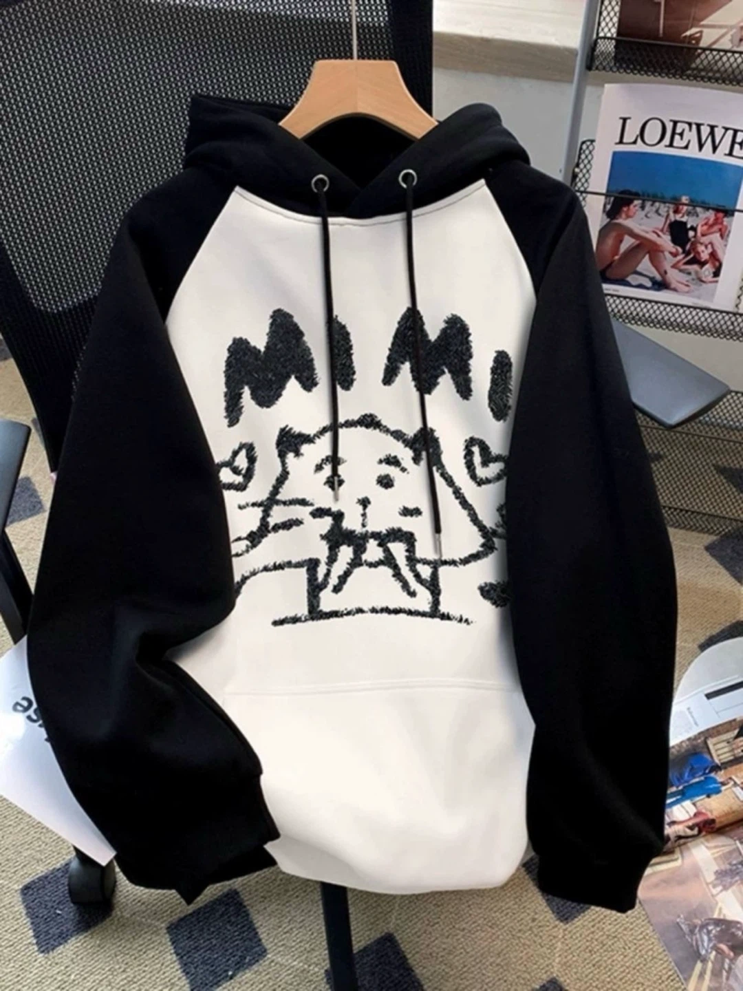 Mimi Black and White Graphic Hoodie - photo 2