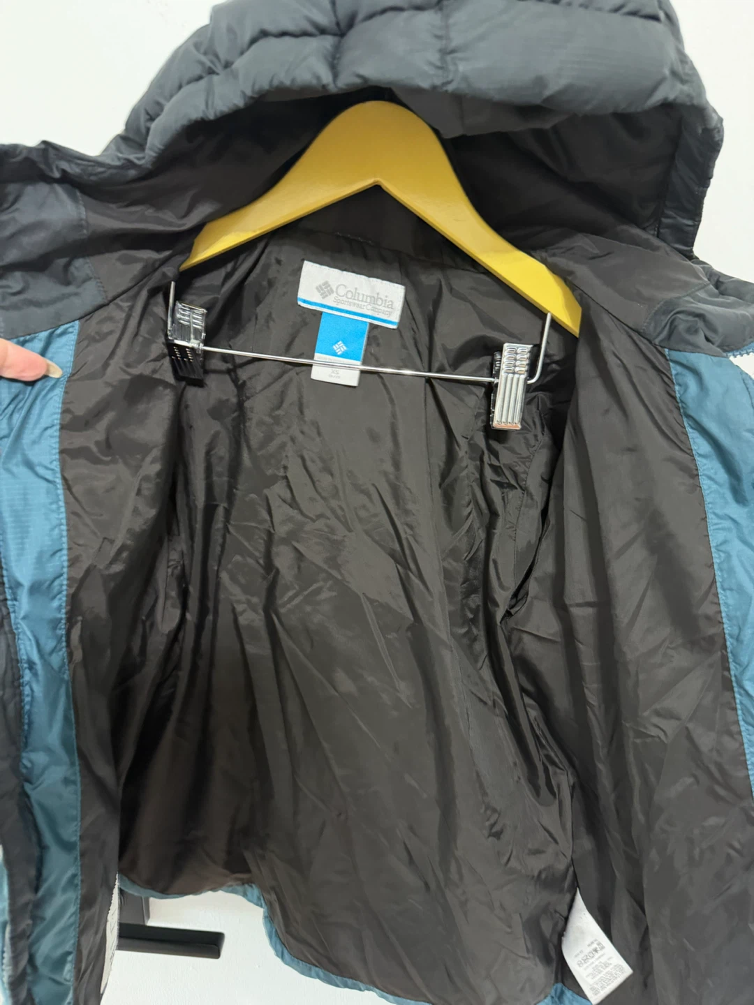 Boys XS (6/7) Columbia winter coat with Omni heat toque set - photo 3