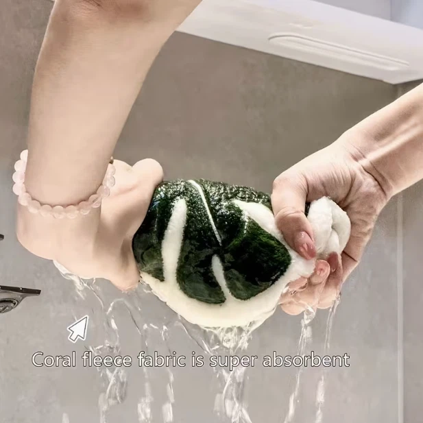 Monstera Leaf Hanging Fingertip Towels - photo 3