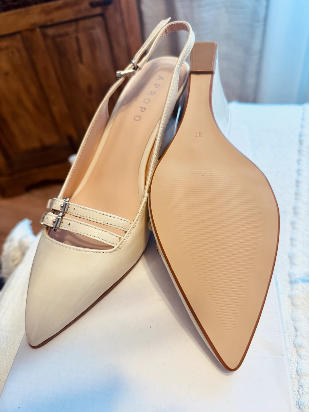 Souliers neufs • new shoes - photo 4
