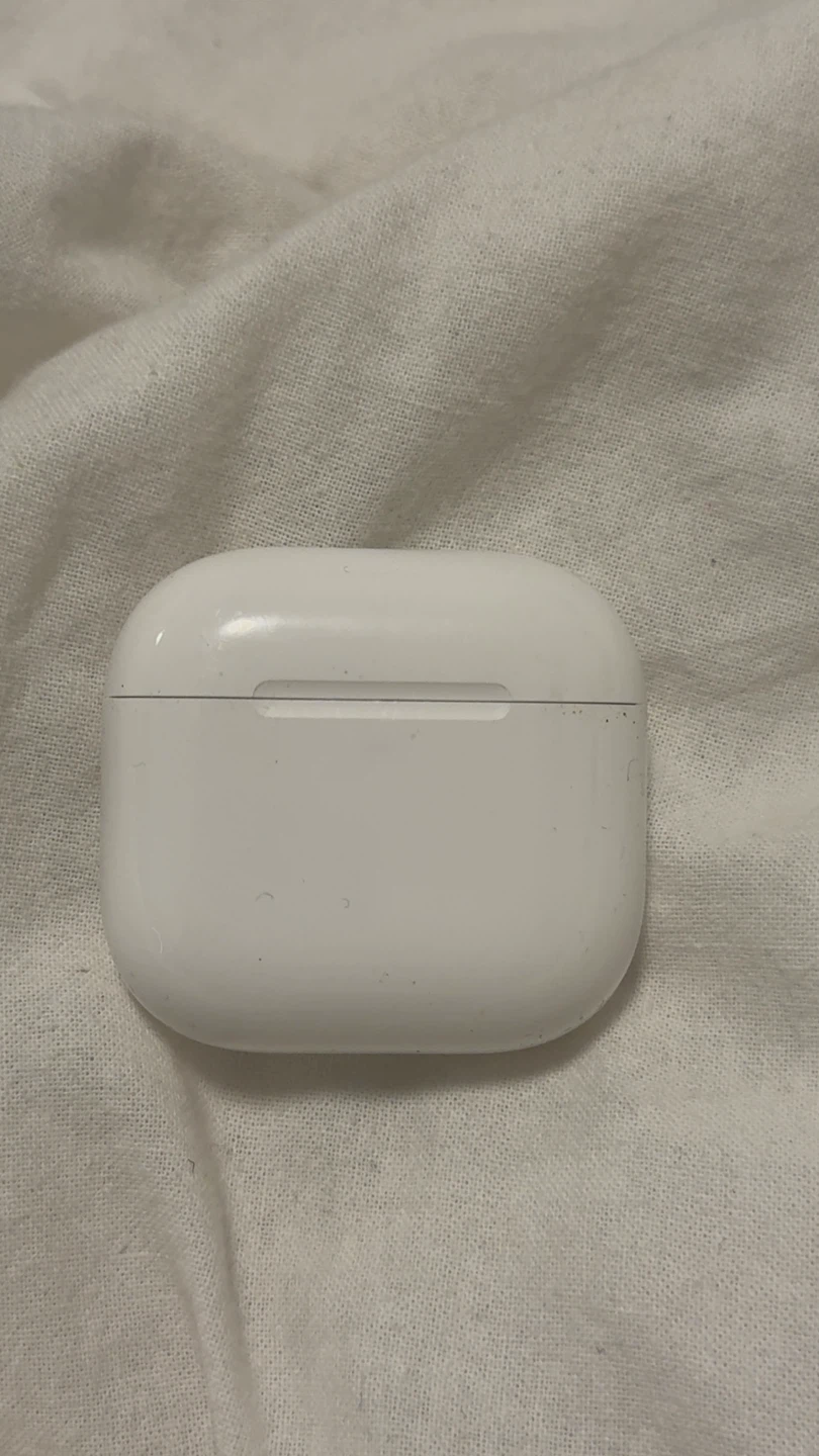Apple AirPods withCharging Case - photo 2