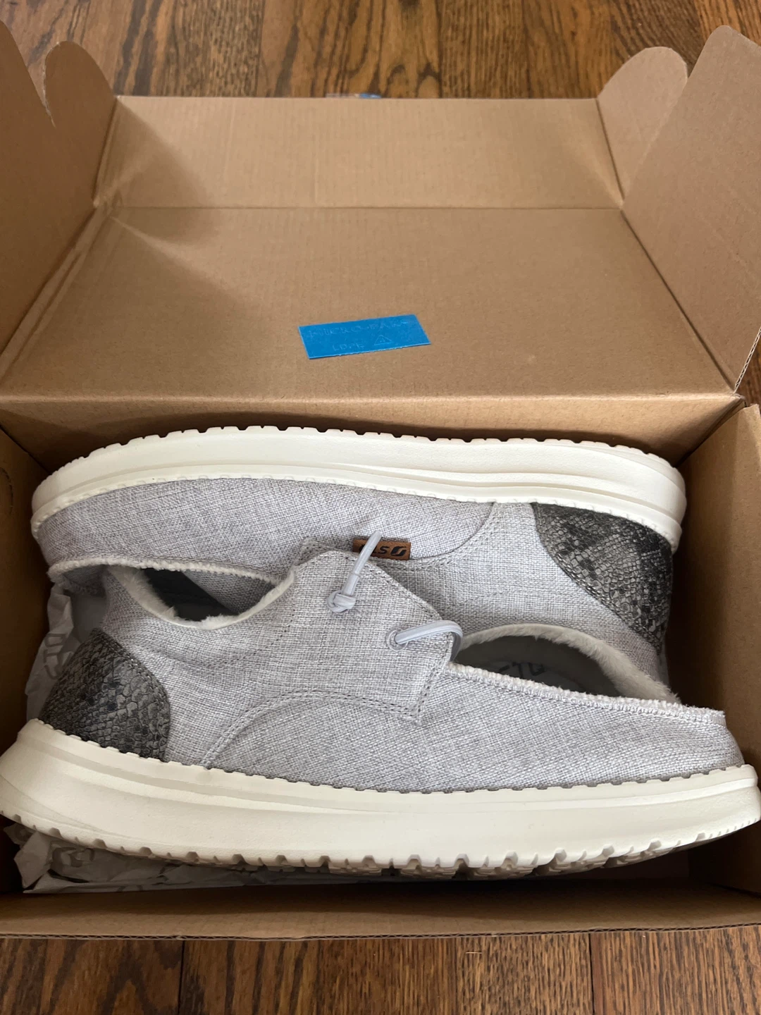 Women’s Grey Faux Fur Slip-on Shoes Size 8.5