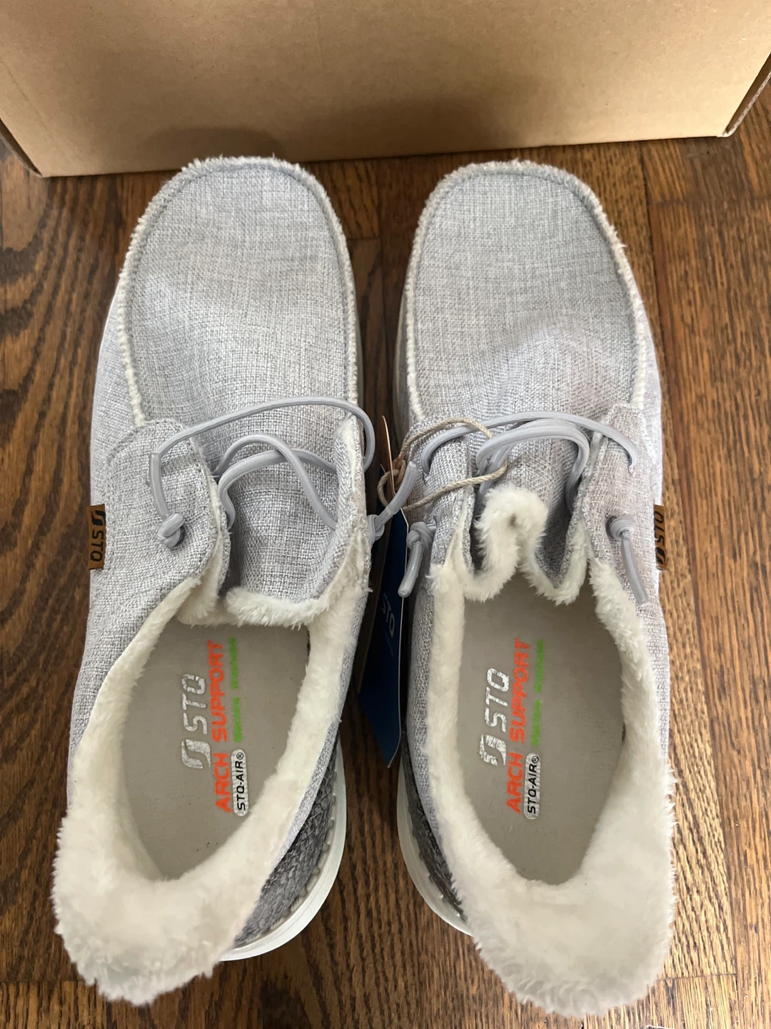 Women’s Grey Faux Fur Slip-on Shoes Size 8.5 - photo 2