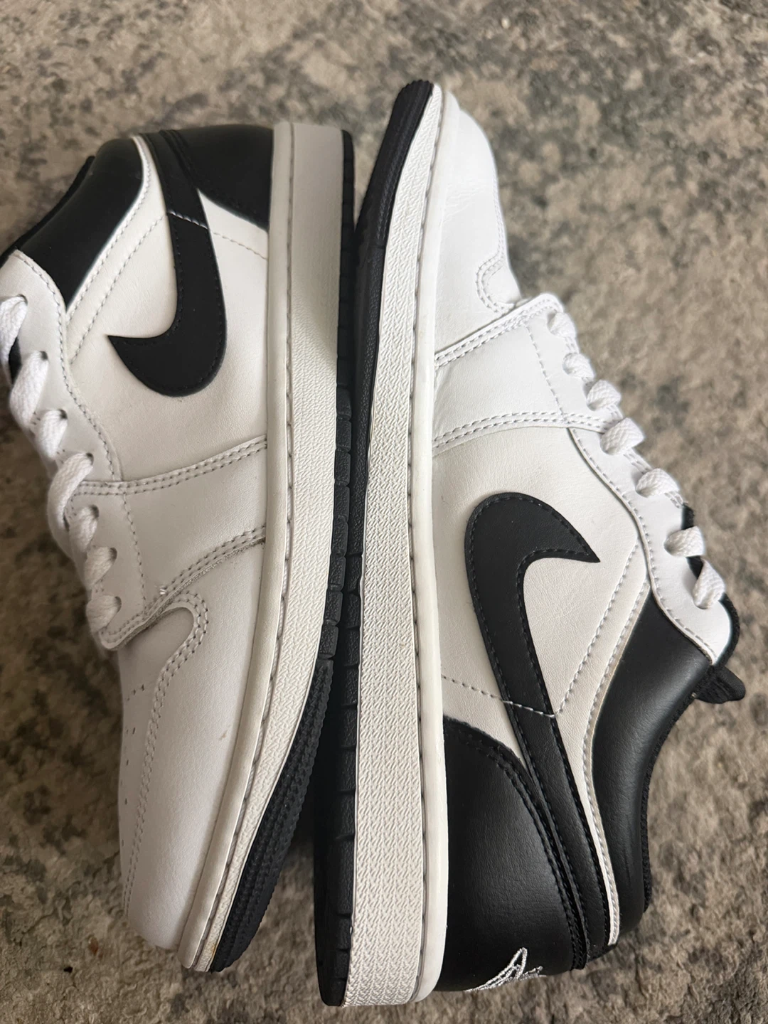 Air Jordan 1 Low Black and White Size US 8 - photo 4