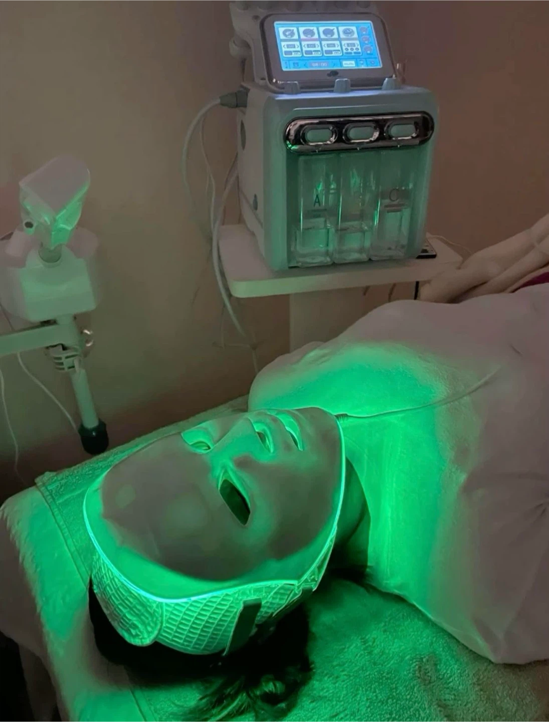 Facial - photo 2