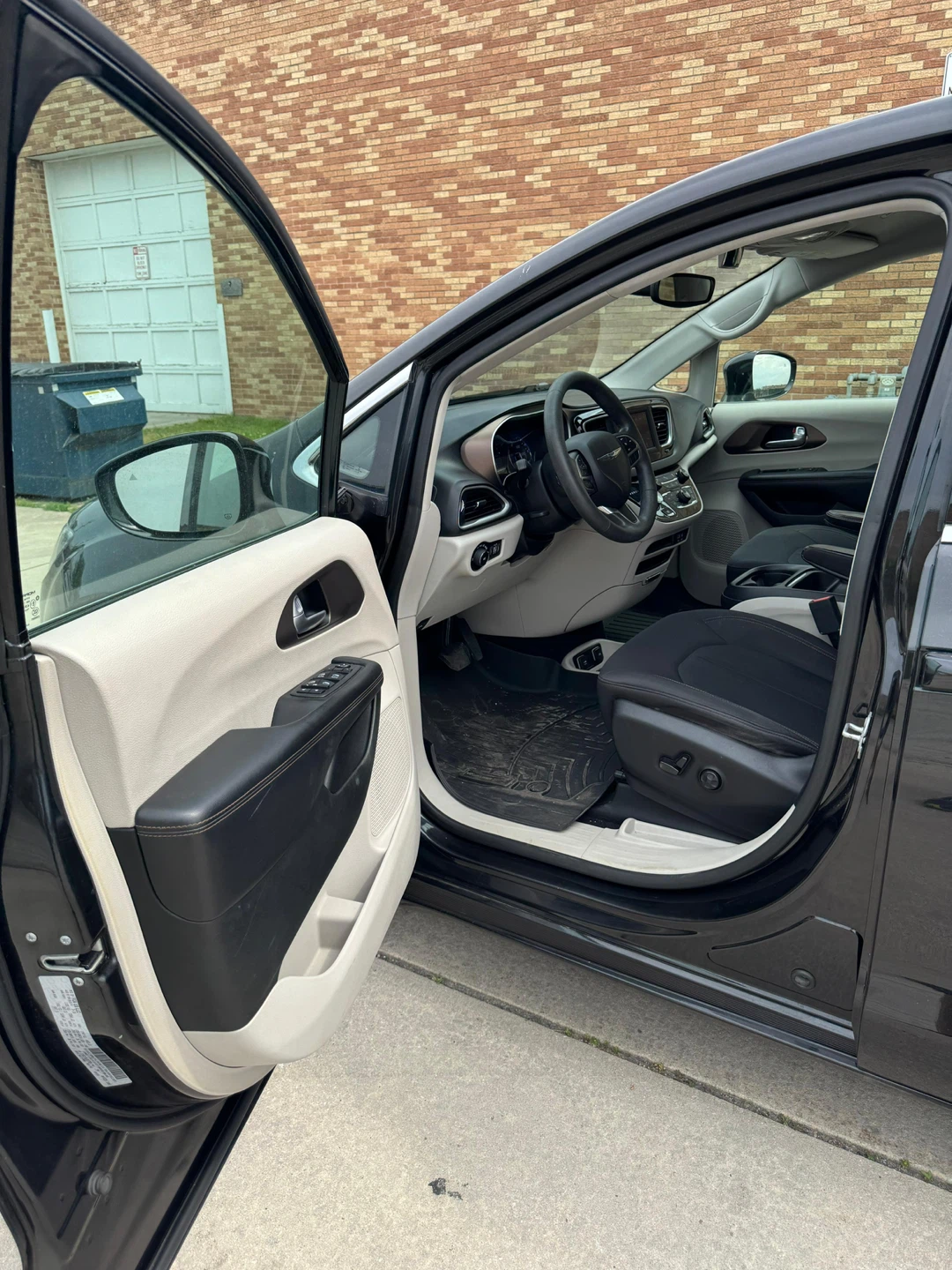 2018 Chrysler Pacifica Minivan - photo 5