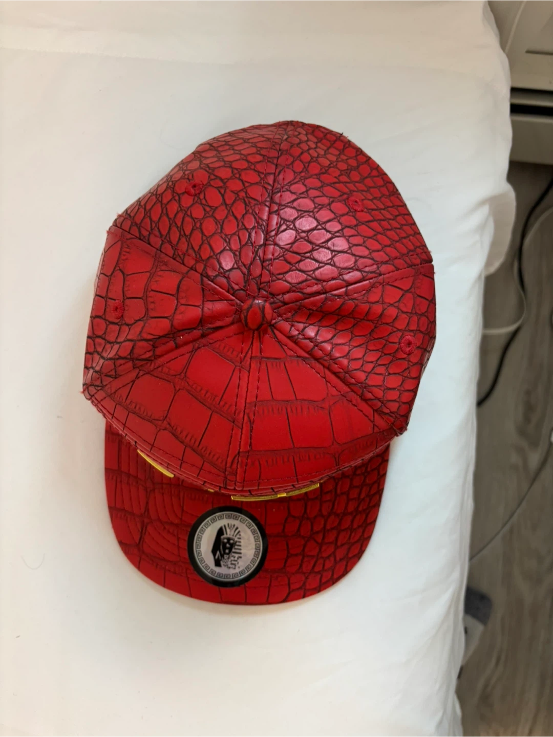 Red Faux Crocodile Leather LK Cap - photo 2