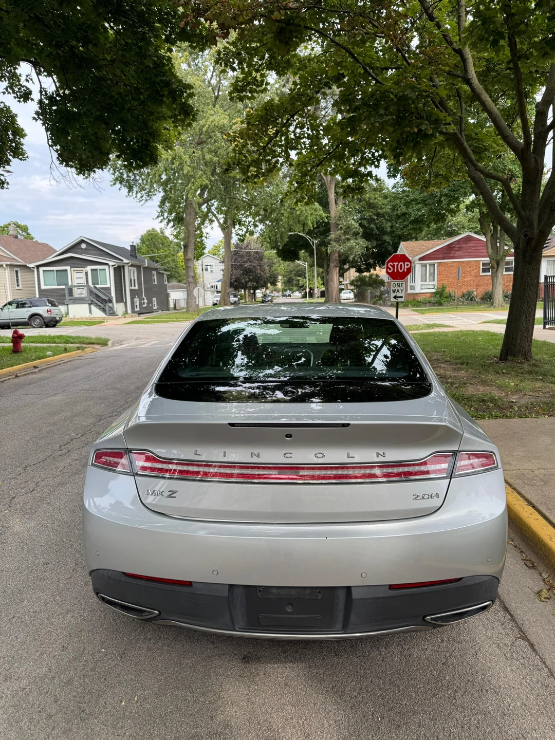 2017 Lincoln MKZ Hybrid Sedan - photo 4