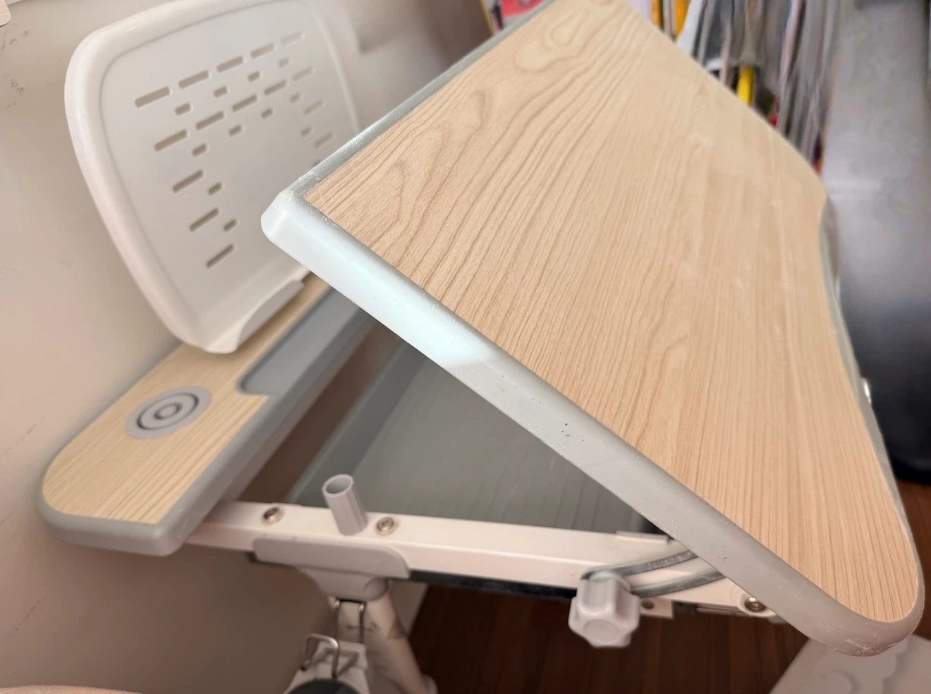 Kids Desk Height Adjustable -Like New - photo 5