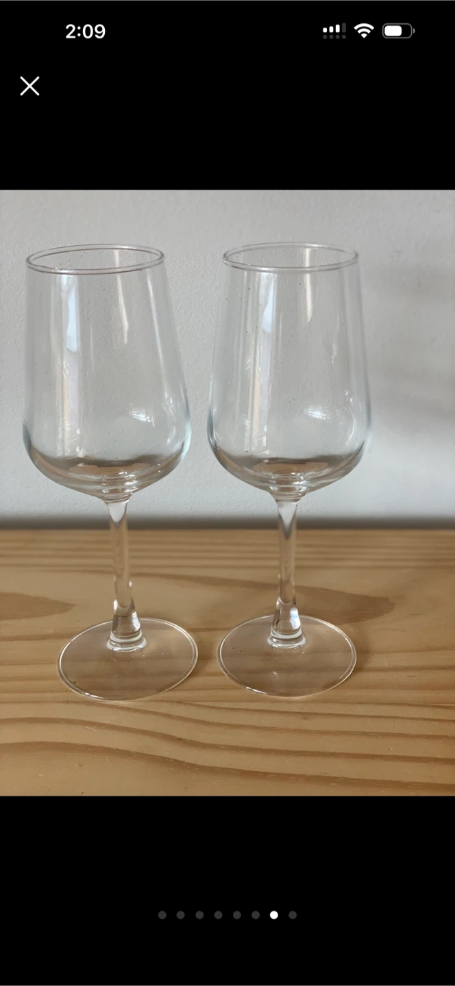 New! Wine Glasses Set of Two