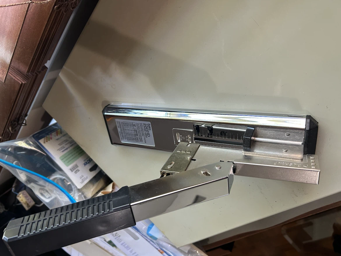 Bates 224XHD Power Arm Heavy Duty Stapler - photo 2