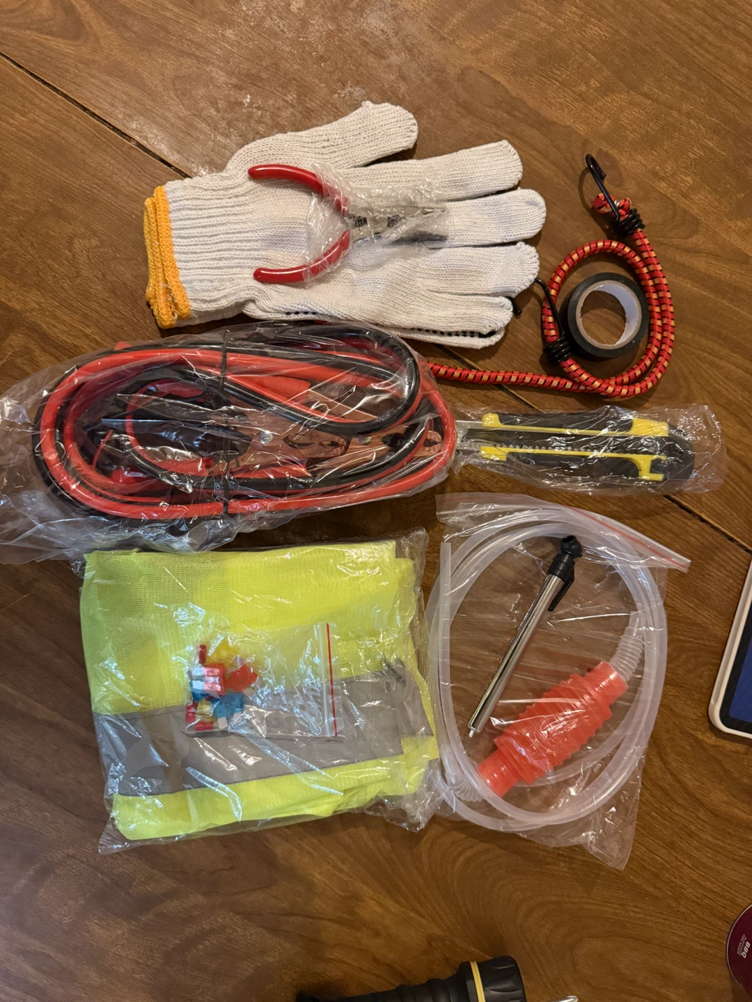 Emergency Car Roadside Safety Kit - photo 4