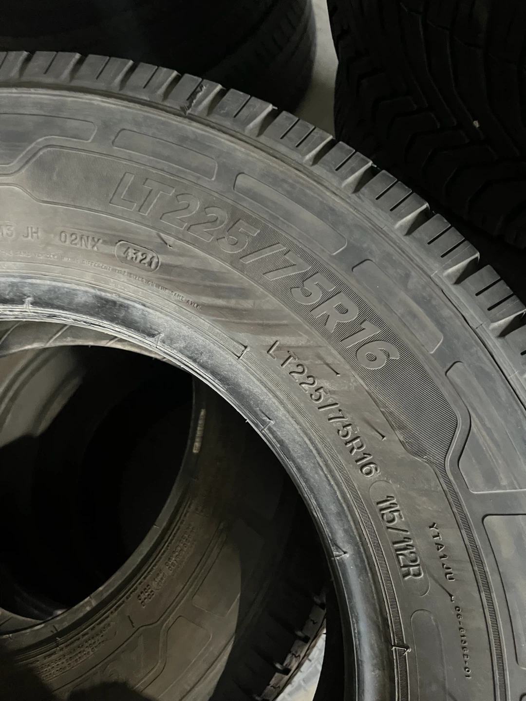 LT225/75R16 Michelin Agilis CrossClimate Tires - photo 2