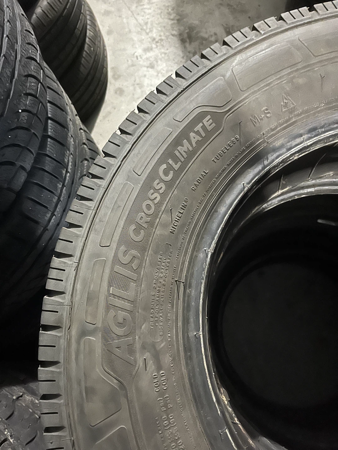 LT225/75R16 Michelin Agilis CrossClimate Tires - photo 4