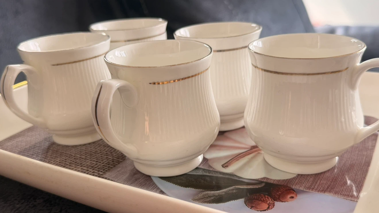 Move out sale/DinnerSet/ snack bowl / tea cup, juice glass Ikea - photo 4