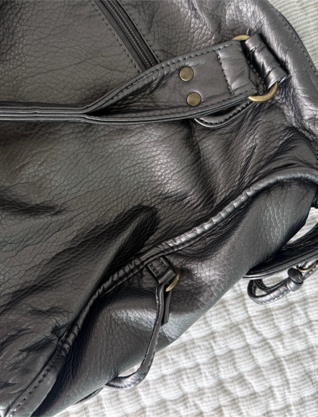 City Bag Silver Shoulder Bag - photo 5