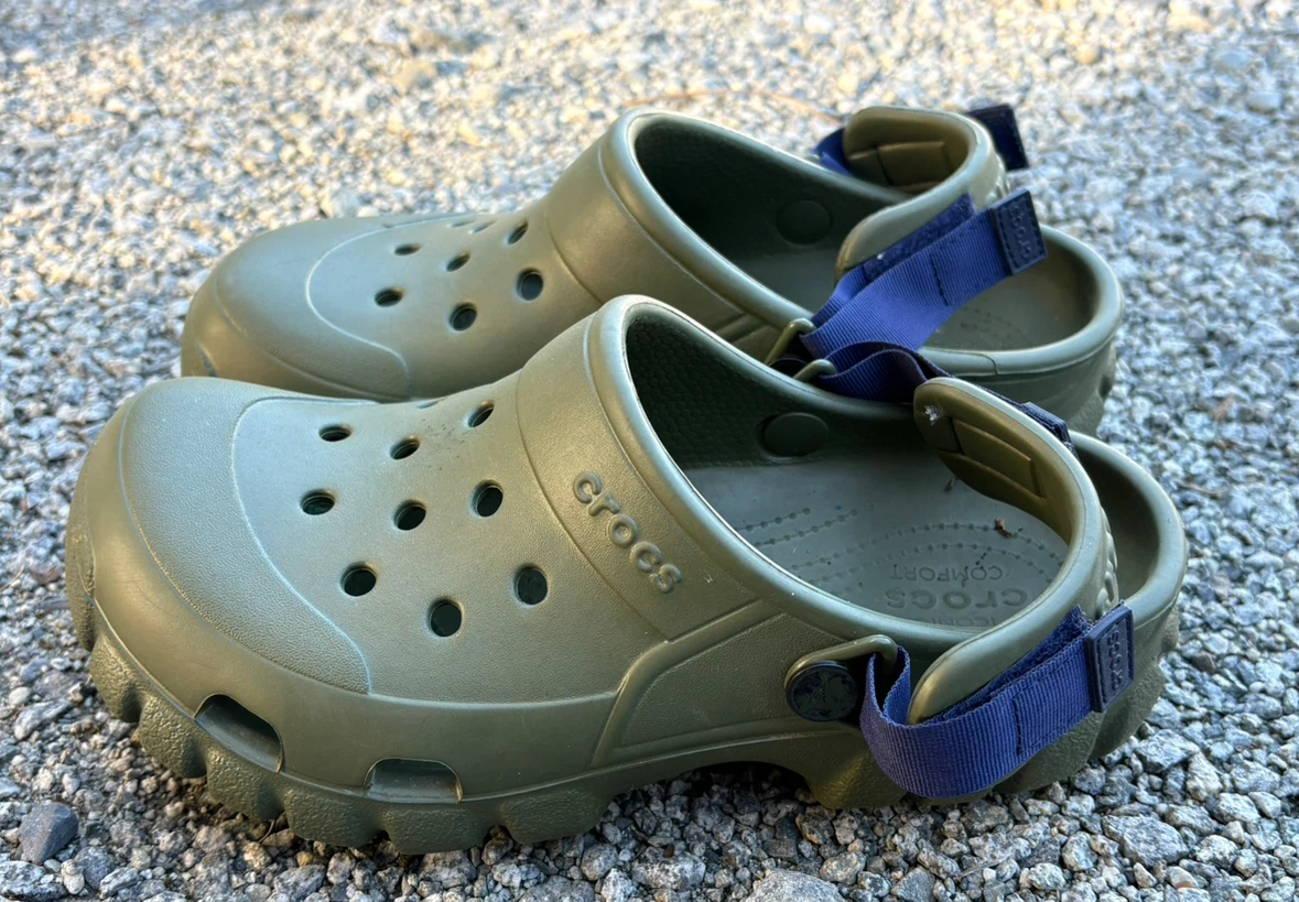 Unisex Olive Green off-road Crocs  Clogs.. men’s 5 women’s 7 - photo 3