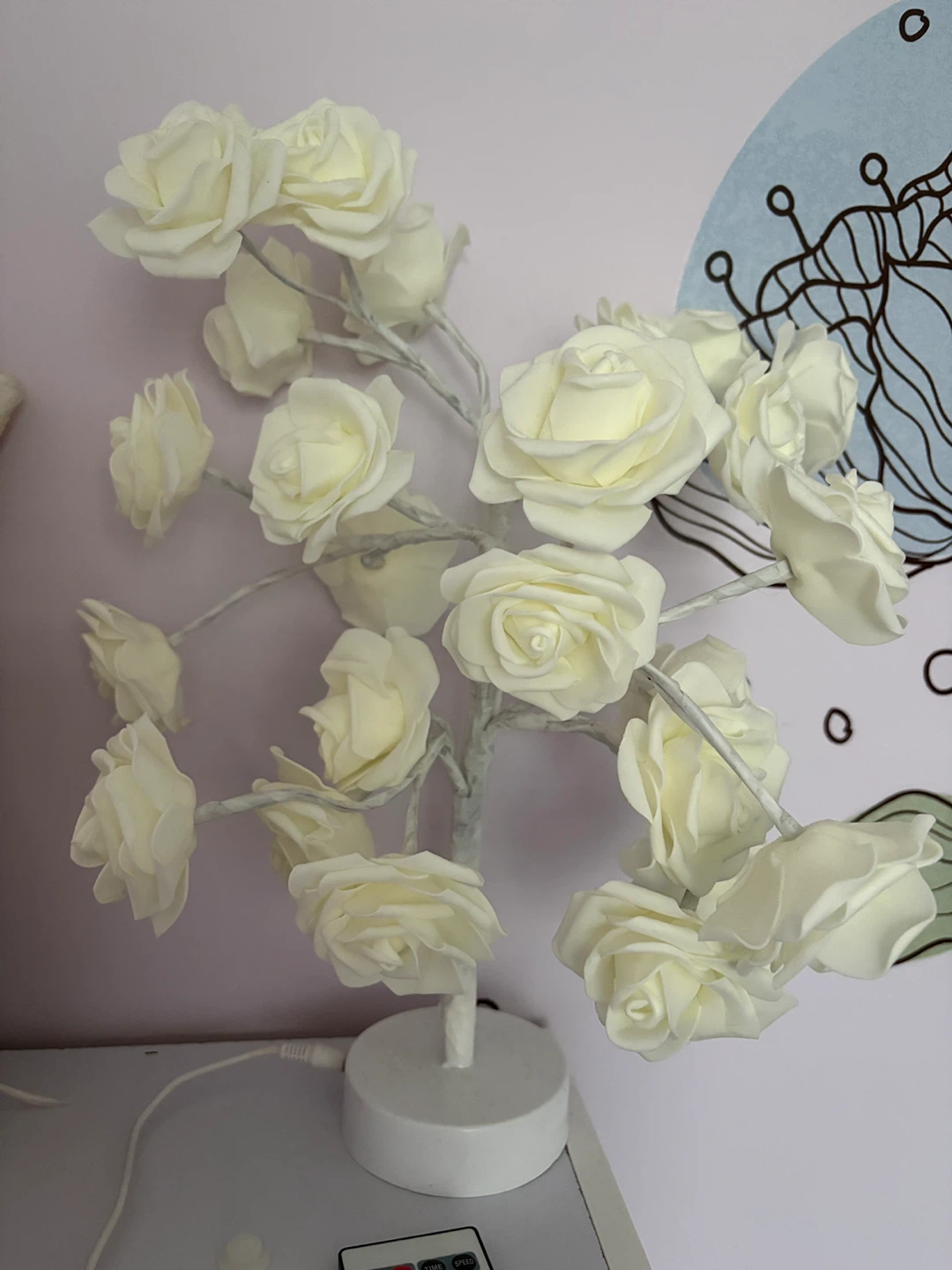 White Rose LED Table Lamp