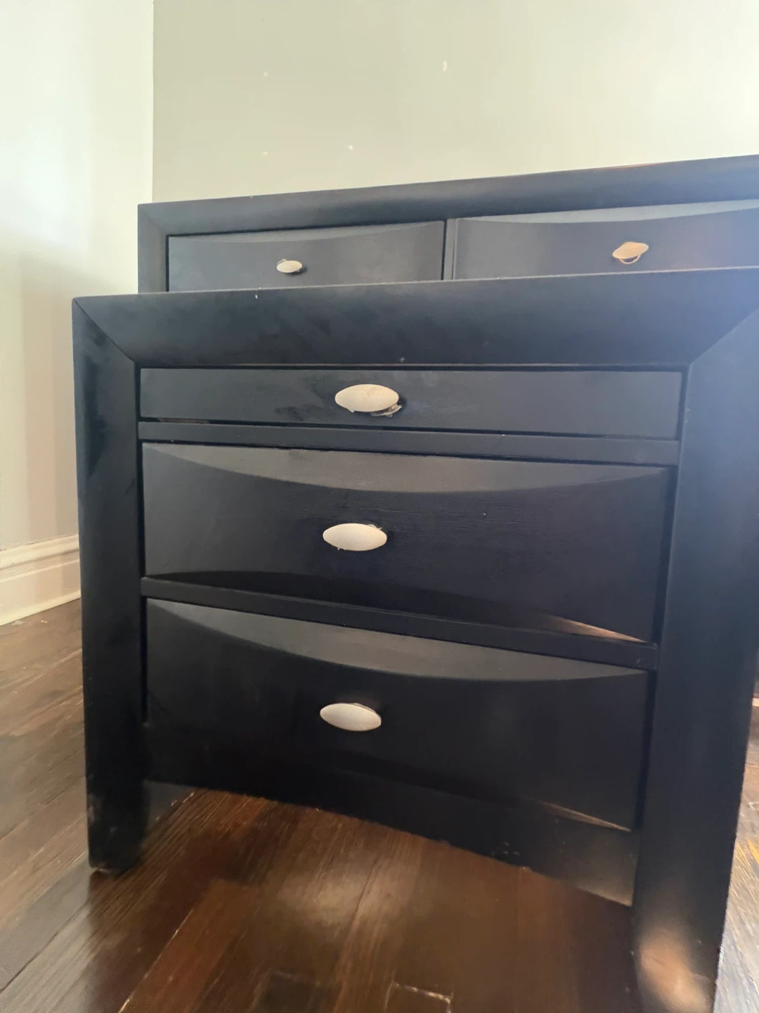 Black Dresser and Matching Nightstand Set - photo 2