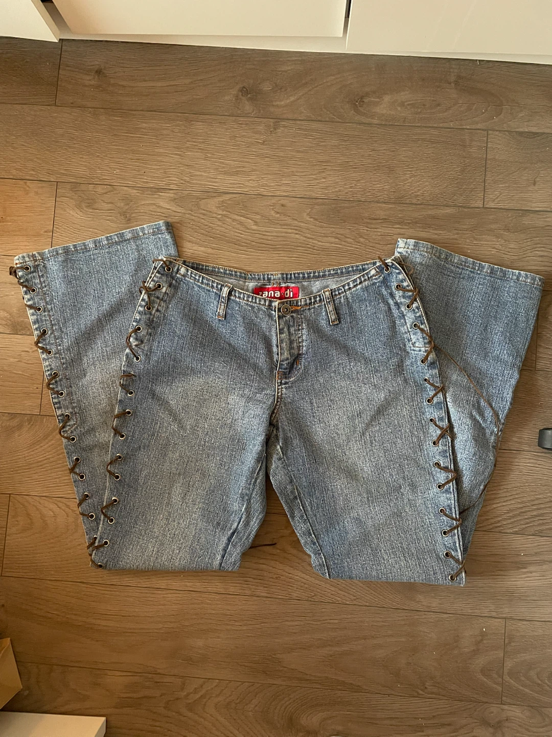HOT Y2K ultra low rise lace up jeans