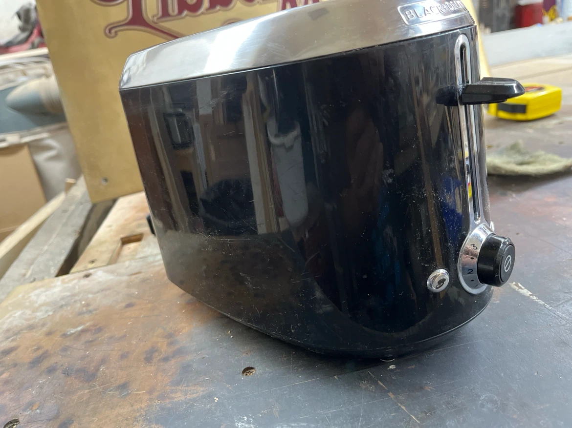 Black & Decker 2-Slice Toaster - photo 2